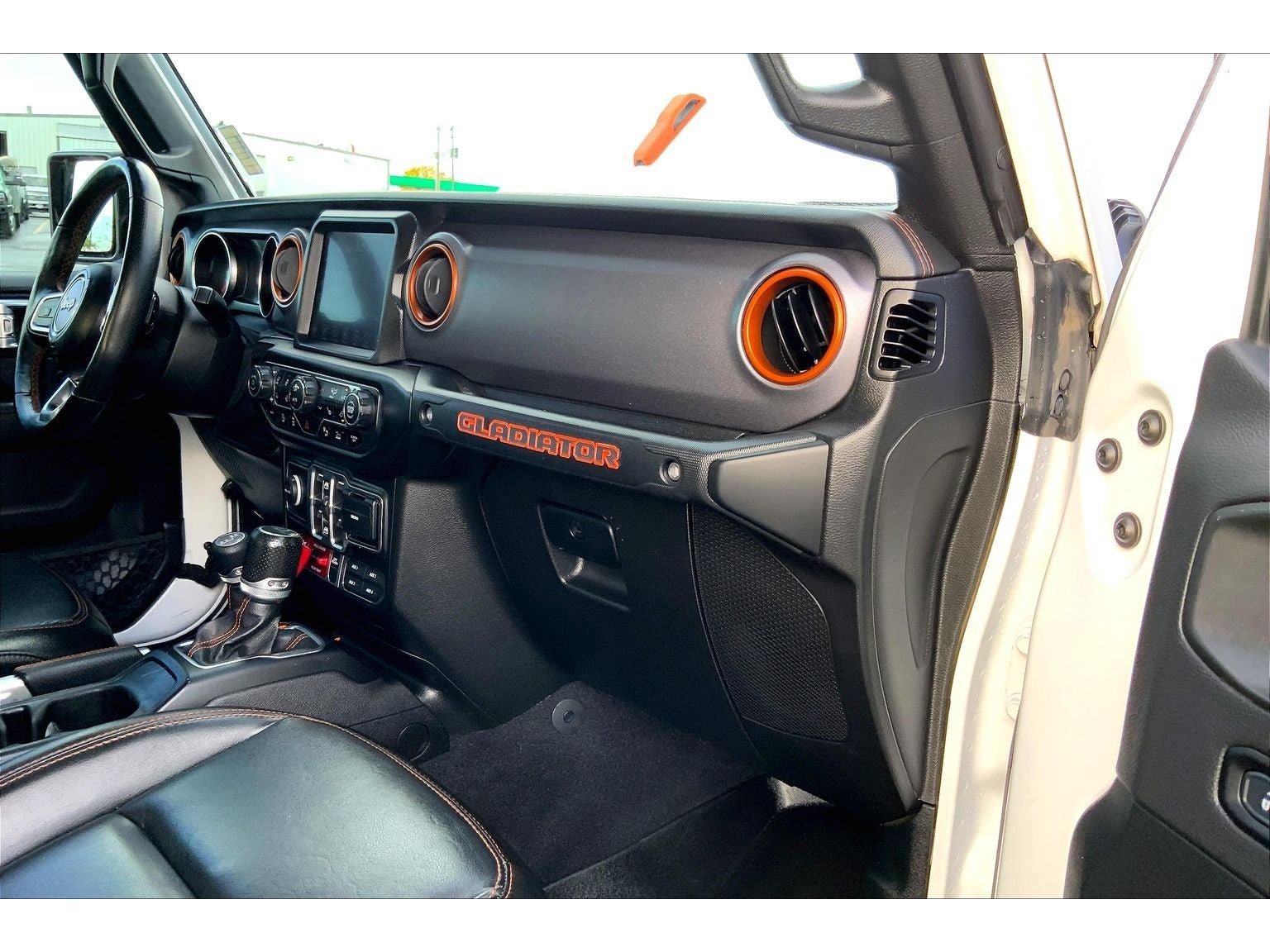 Used 2021 Jeep Gladiator Mojave AWD/4WD image 18