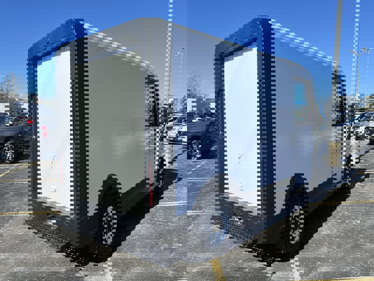 New 2025 Chevrolet Brightdrop 400 w/ Power Door Package image 21