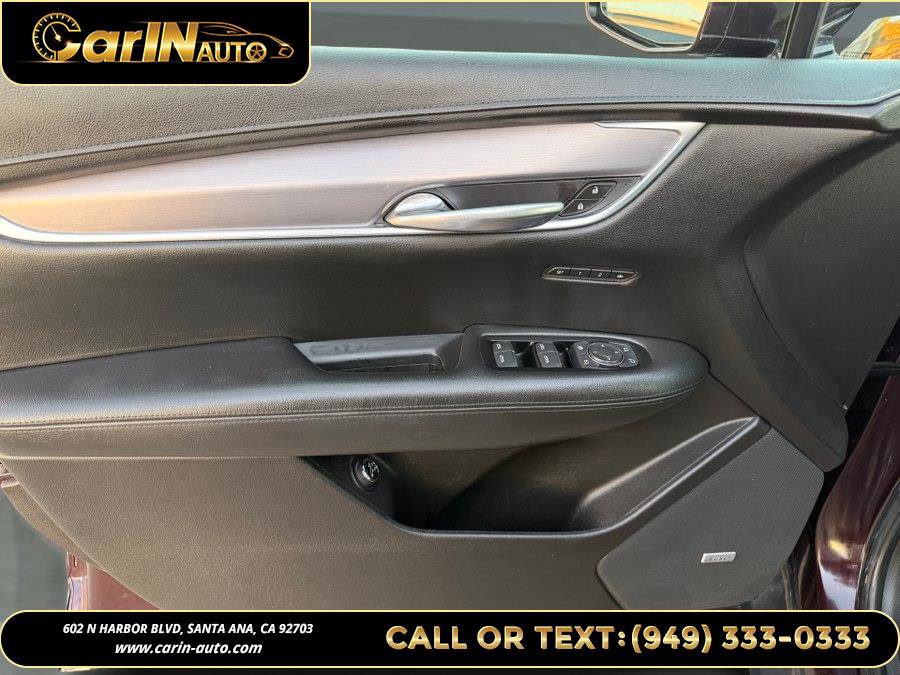 Used 2018 Cadillac XT5 Luxury w/ Driver Awareness Package image 17