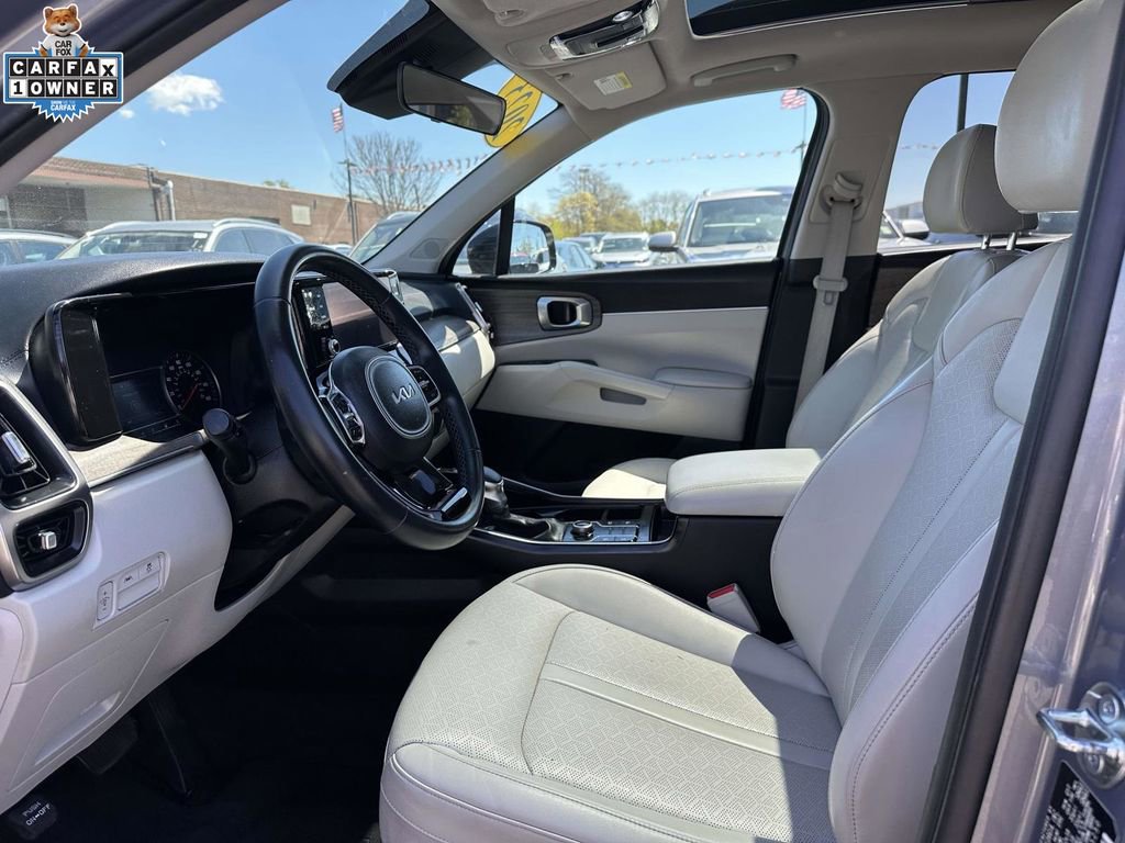 Used 2023 Kia Sorento S w/ Panoramic Sunroof Package AWD/4WD image 15
