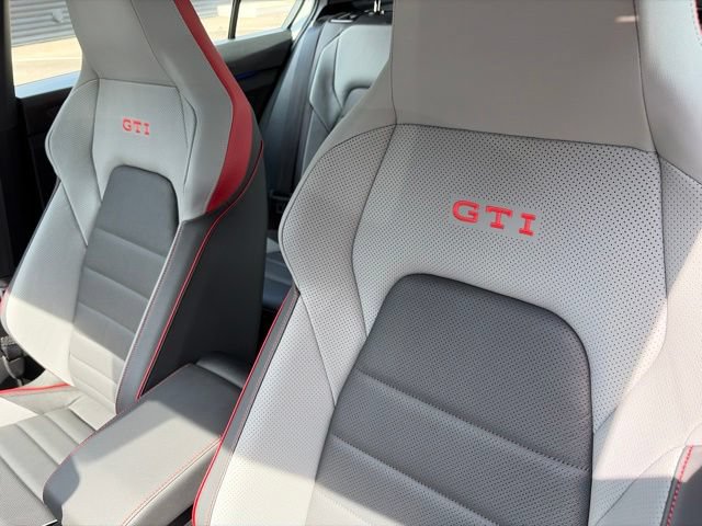 Used 2025 Volkswagen GTI Autobahn FWD image 9