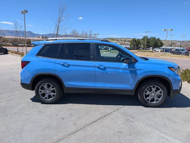 Used 2025 Honda Passport TrailSport image 9