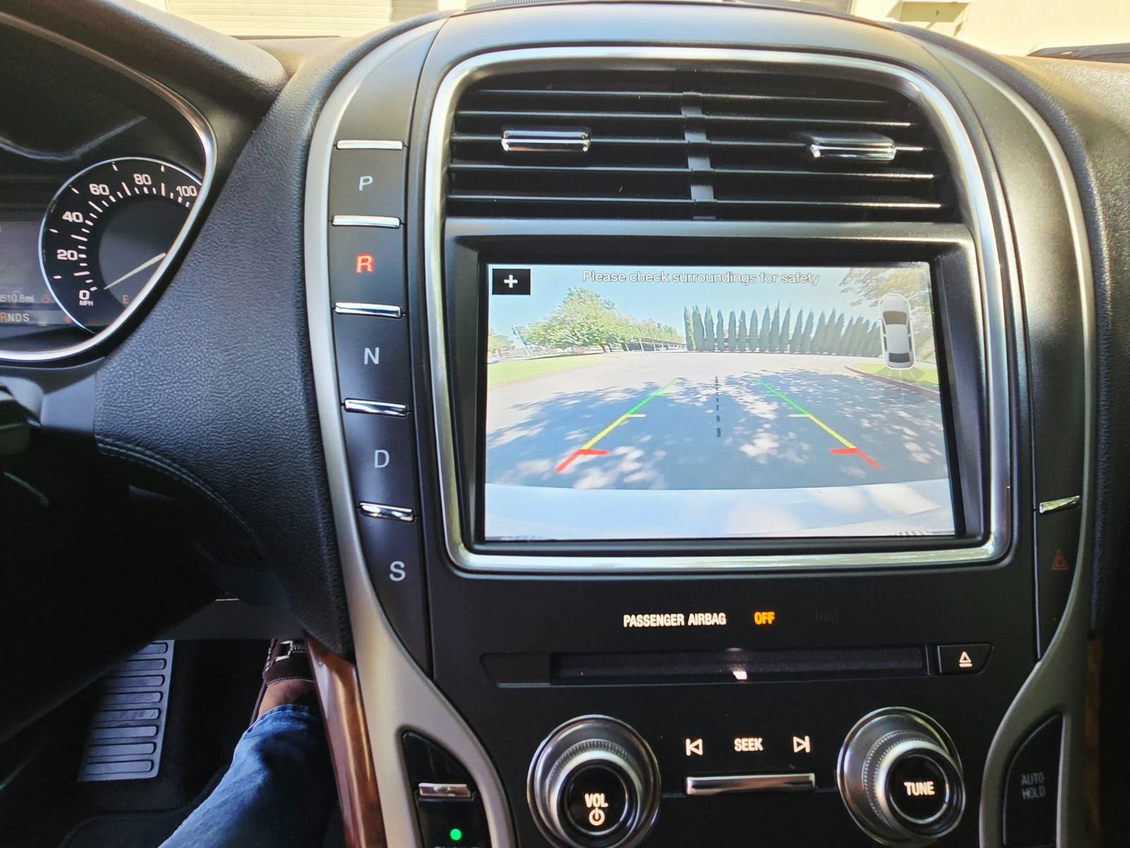 Used 2016 Lincoln MKX Select w/ Select Plus Package FWD image 21
