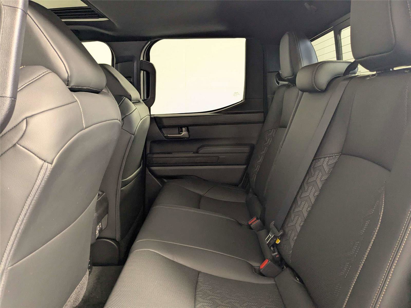 Used 2025 Toyota Tacoma Limited AWD/4WD image 35