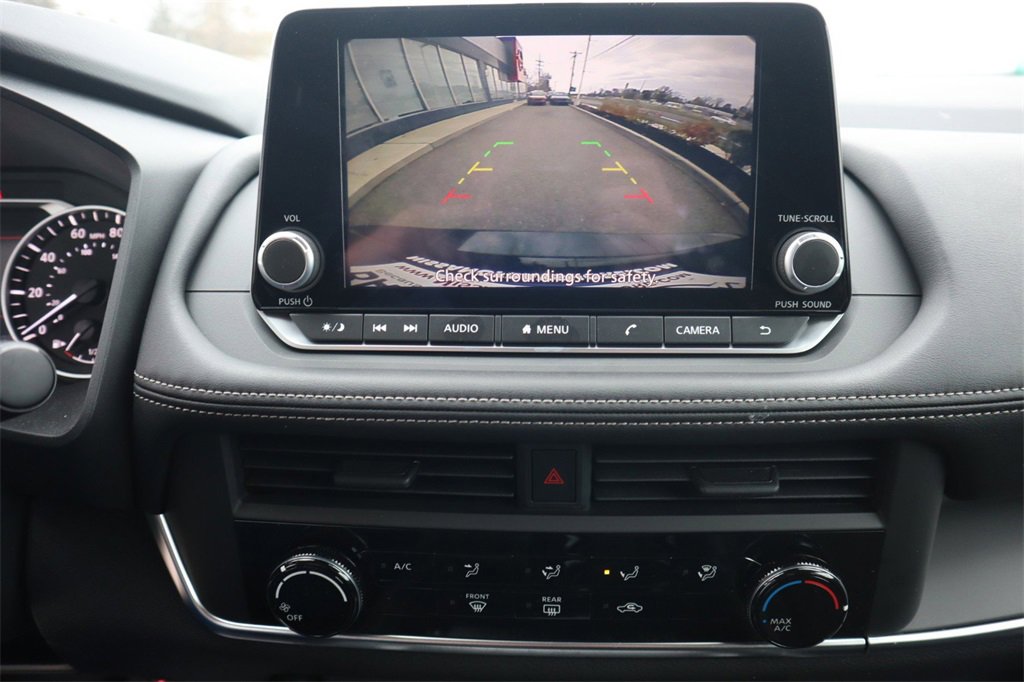 Certified 2025 Nissan Rogue S image 26