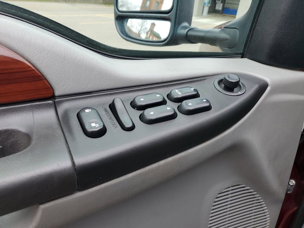 Used 2007 Ford F250 Lariat image 12