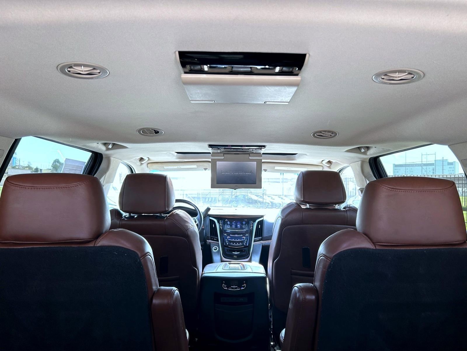 Used 2020 Cadillac Escalade ESV Premium Luxury image 23