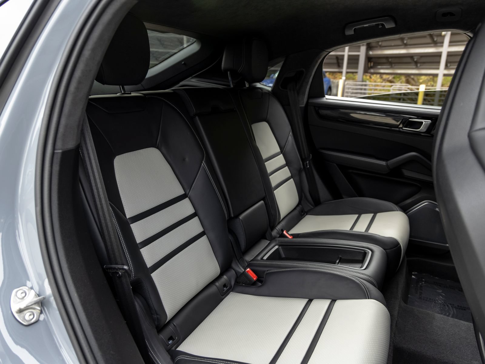 Certified 2023 Porsche Cayenne Turbo GT AWD/4WD image 57