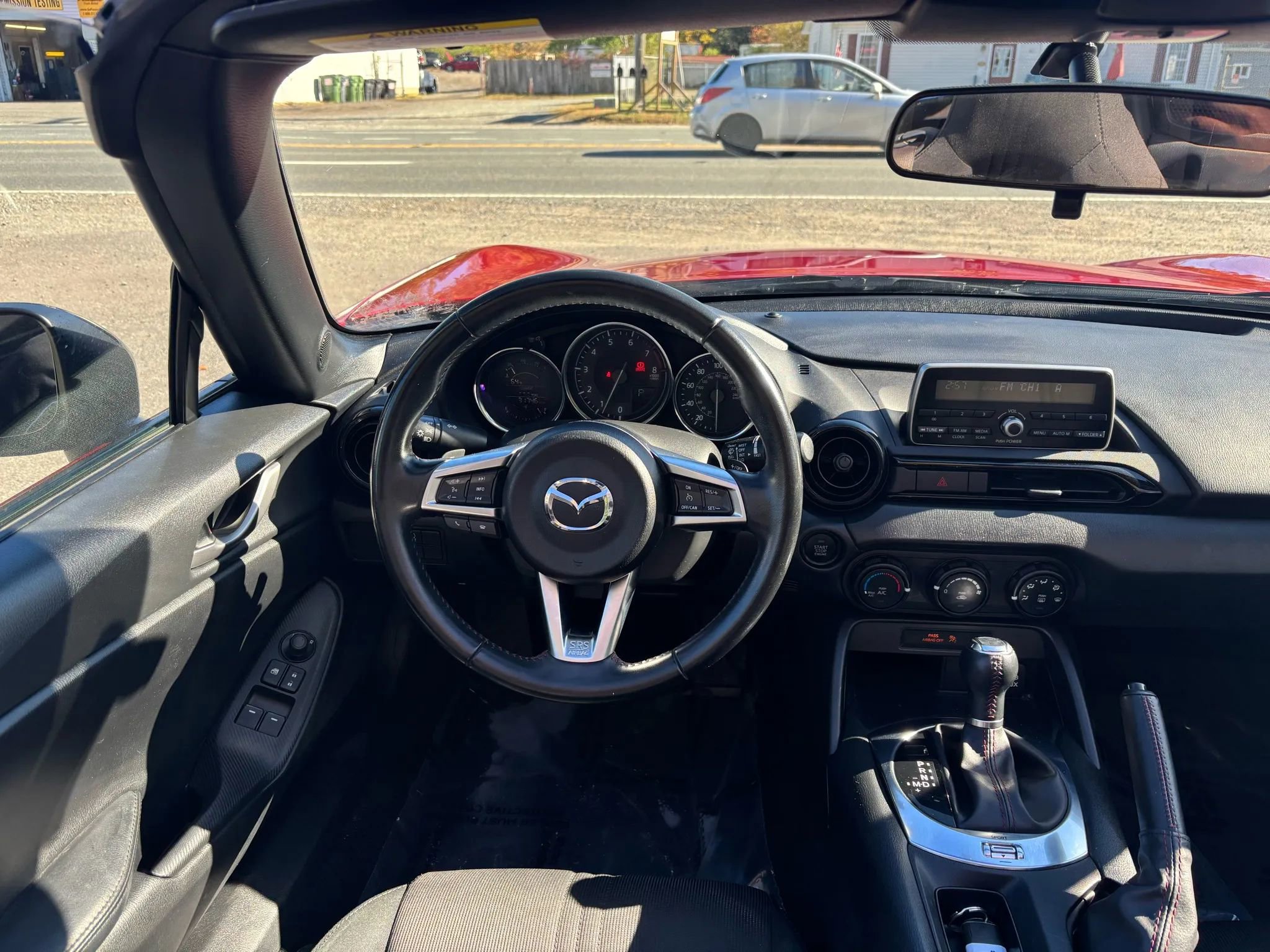 Used 2016 MAZDA MX-5 Miata Sport image 32