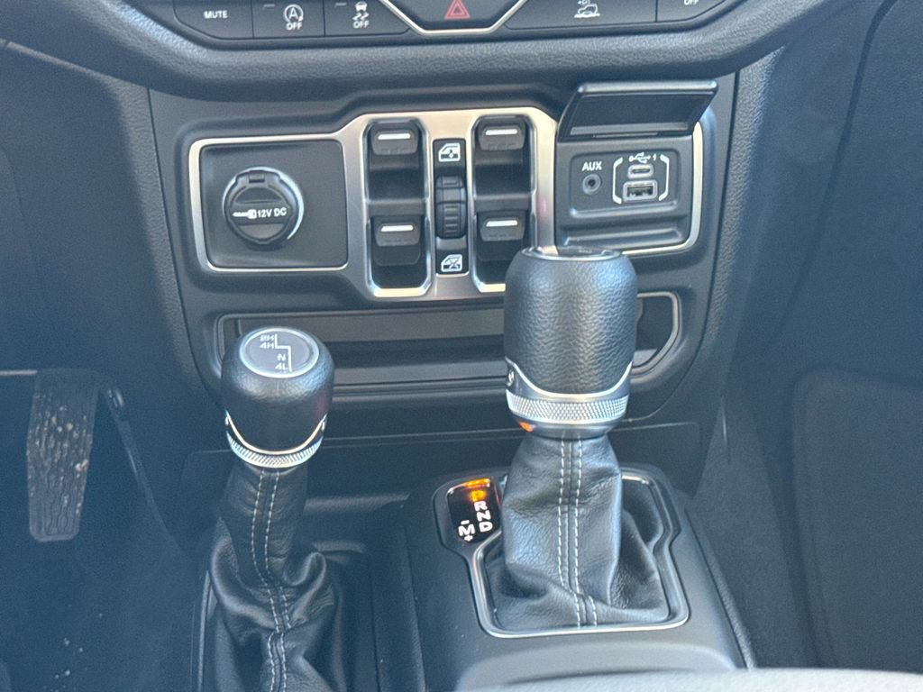 New 2026 Jeep Gladiator Sport AWD/4WD image 17