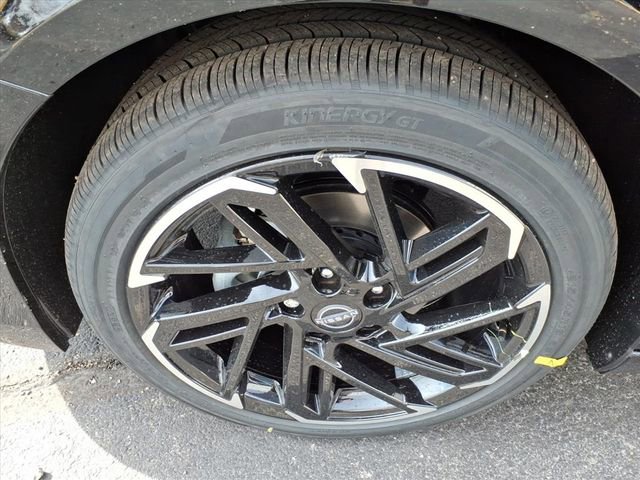 New 2026 Nissan Sentra SR image 9