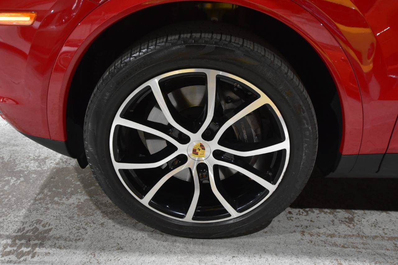 Used 2021 Porsche Cayenne AWD/4WD image 60