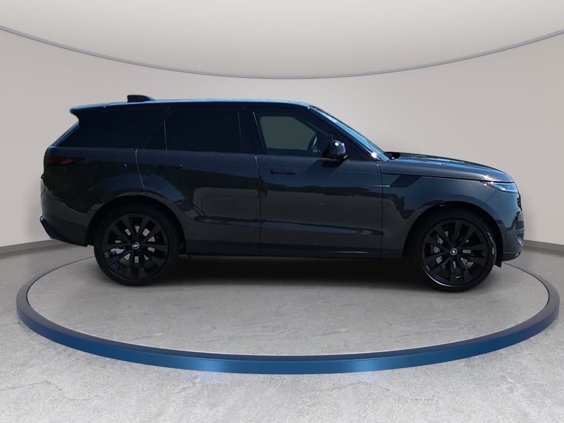 Certified 2025 Land Rover Range Rover Sport SE AWD/4WD image 4