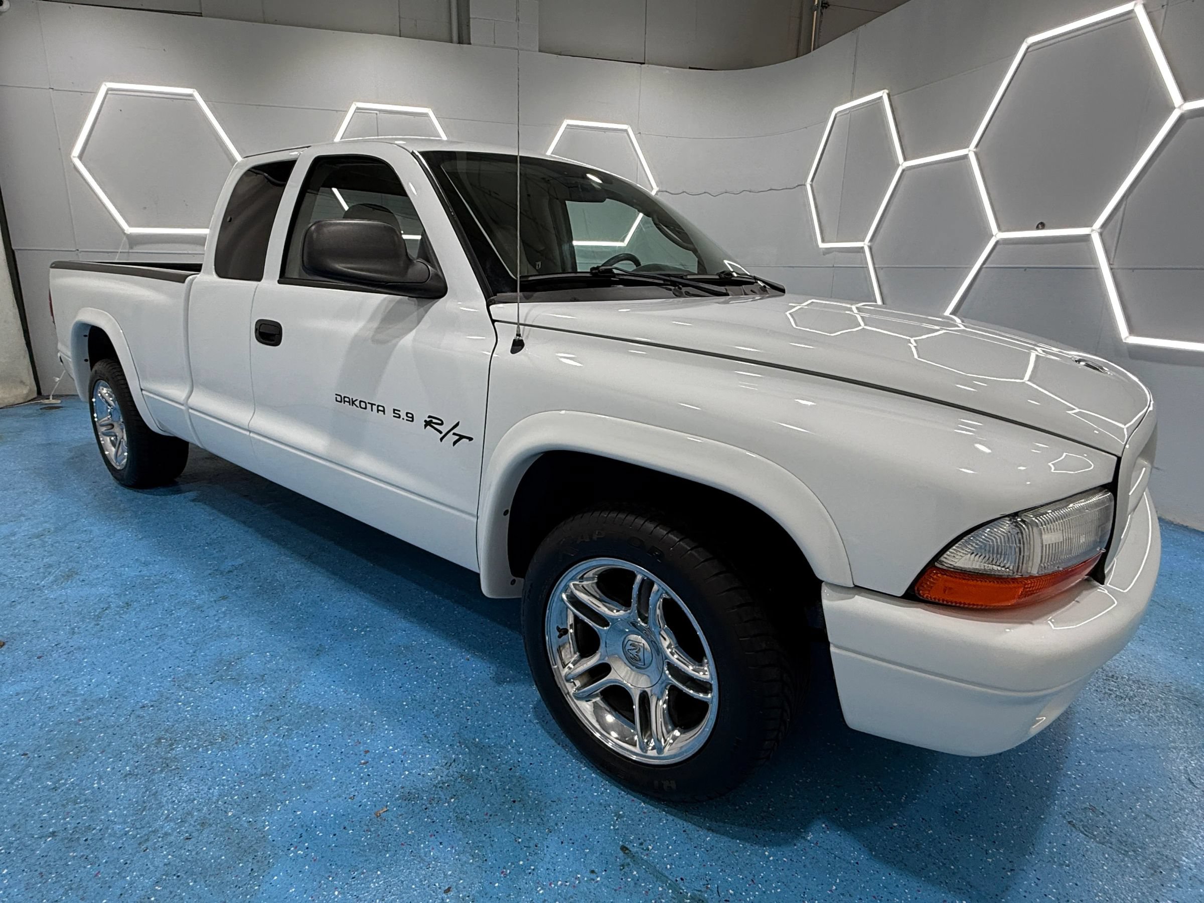 Used 2003 Dodge Dakota R/T RWD image 9