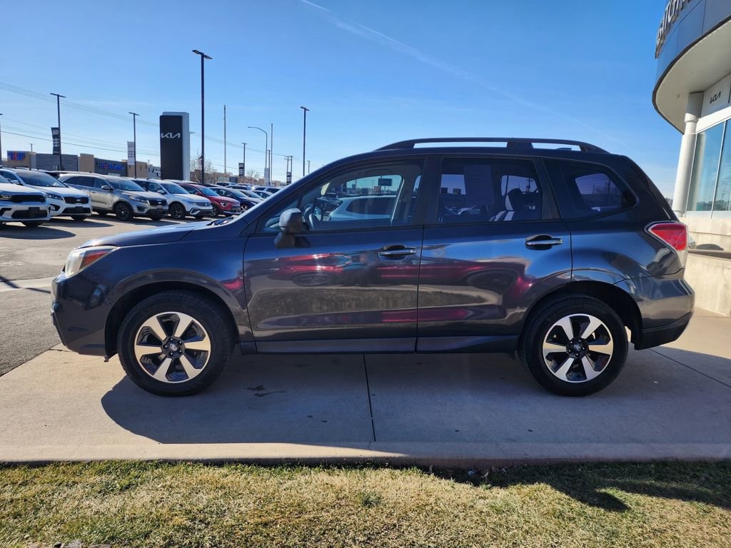 Used 2017 Subaru Forester 2.5i w/ Alloy Wheel Package AWD/4WD image 8