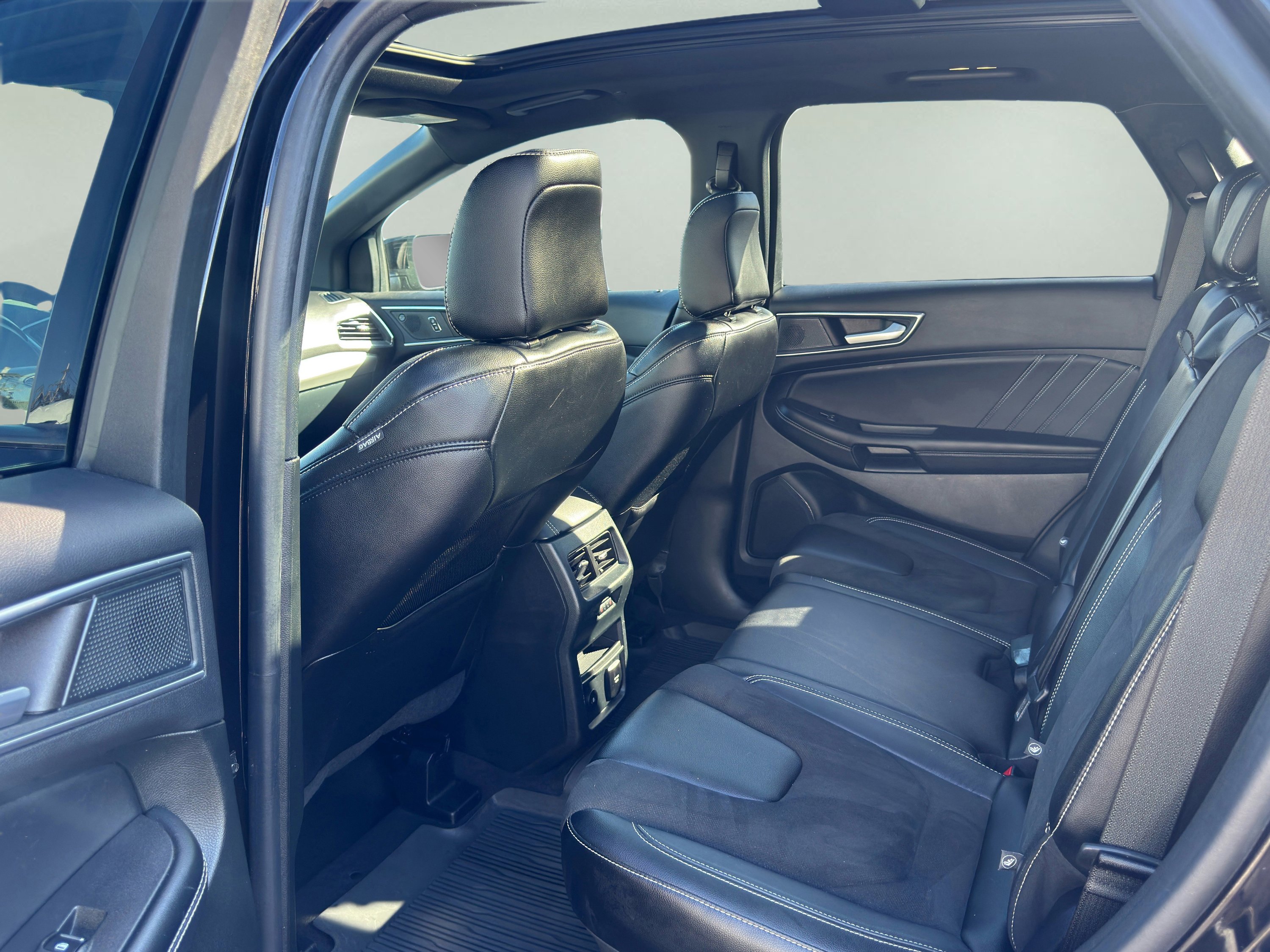 Certified 2024 Ford Edge ST w/ Equipment Group 401A image 15