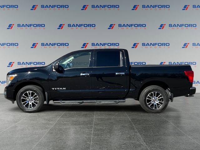 Used 2021 Nissan Titan SV w/ SV Convenience Package image 2