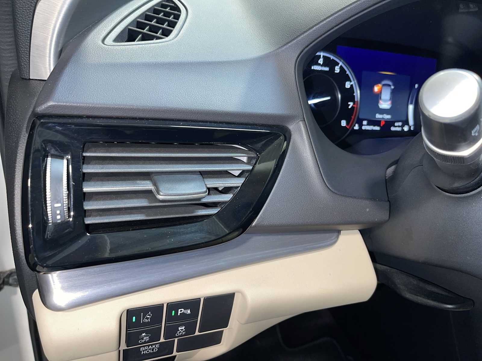Used 2019 Acura RDX w/ Technology Package AWD/4WD image 24
