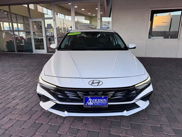 Used 2024 Hyundai Elantra Limited image 8