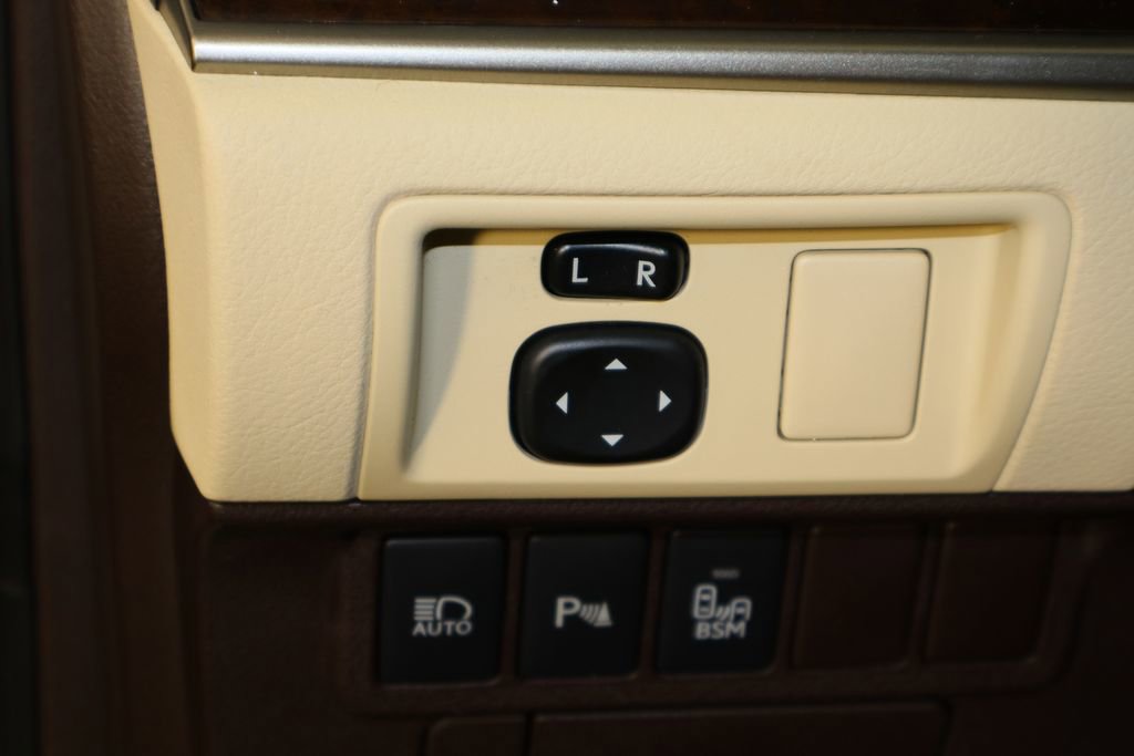 Used 2018 Lexus ES 350 w/ Navigation System Package image 22