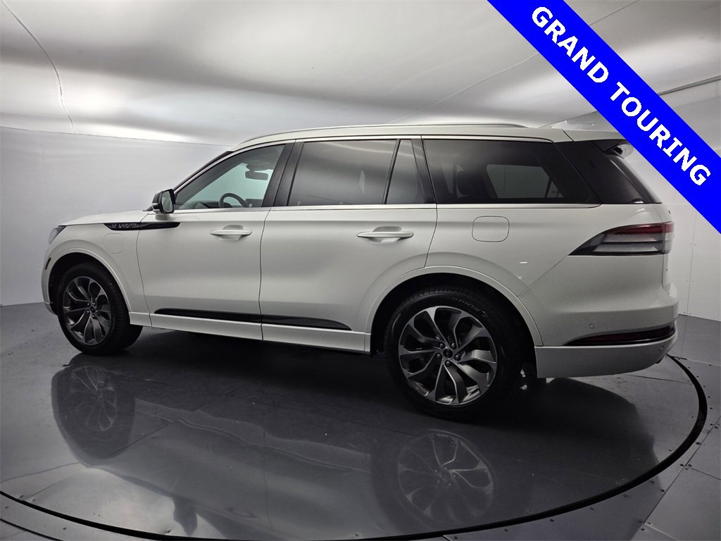 Used 2021 Lincoln Aviator Grand Touring w/ Elements Package Plus image 9