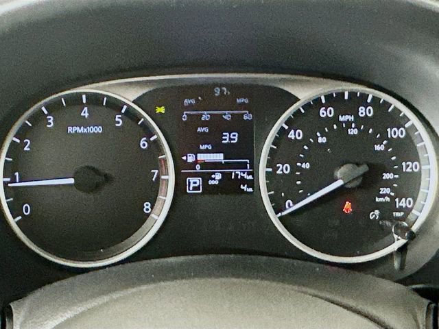 New 2025 Nissan Kicks Play S image 12