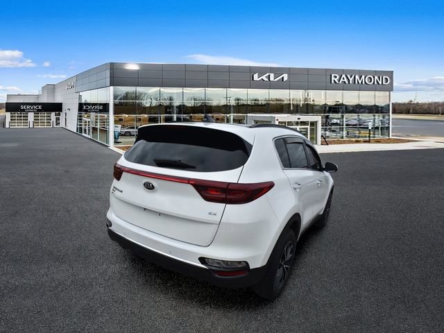 Certified 2022 Kia Sportage EX w/ EX Technology Package AWD/4WD image 4