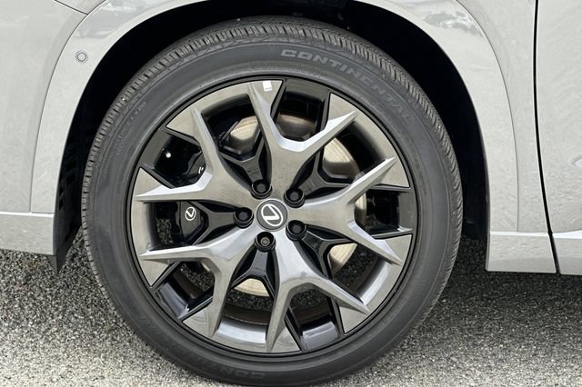 Used 2026 Lexus TX 500h AWD w/ Technology Package image 35