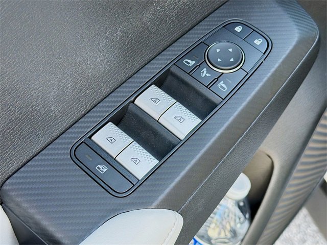 Used 2025 Mitsubishi Outlander SEL image 24