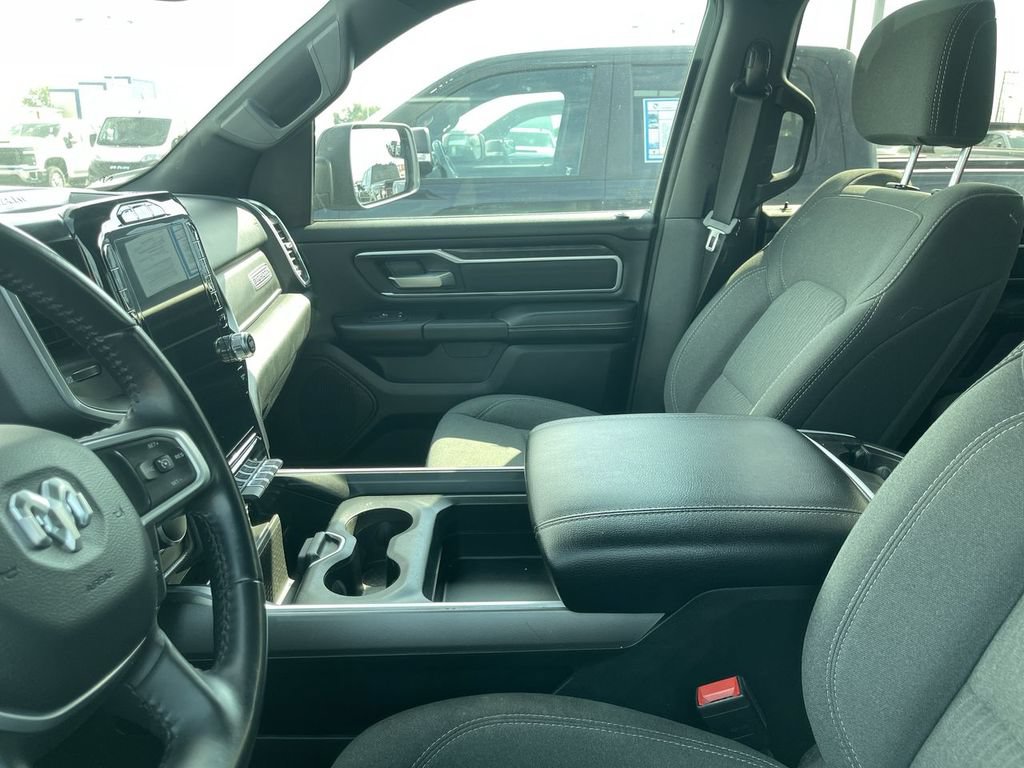 Used 2023 RAM 1500 Big Horn AWD/4WD image 3