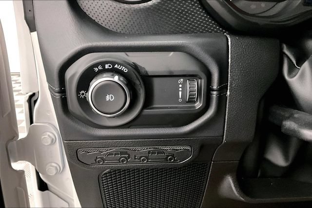 Used 2026 Jeep Wrangler Unlimited Rubicon AWD/4WD image 35