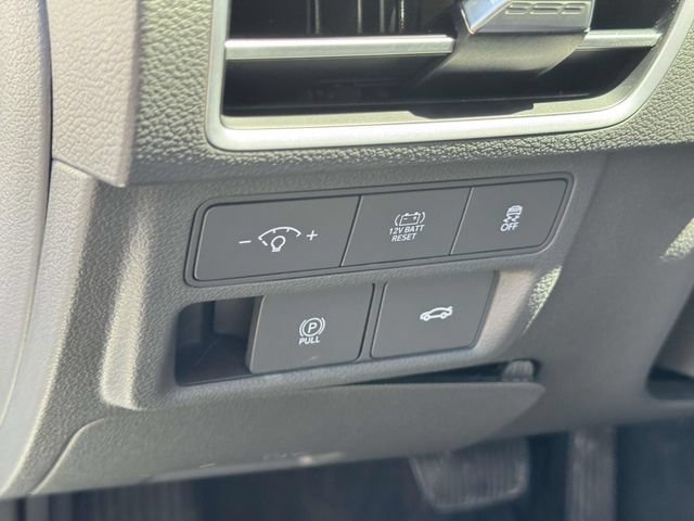 Used 2025 Hyundai Sonata SEL FWD image 22