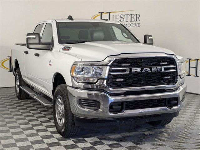 Used 2024 RAM 3500 Tradesman w/ Chrome Appearance Group image 2