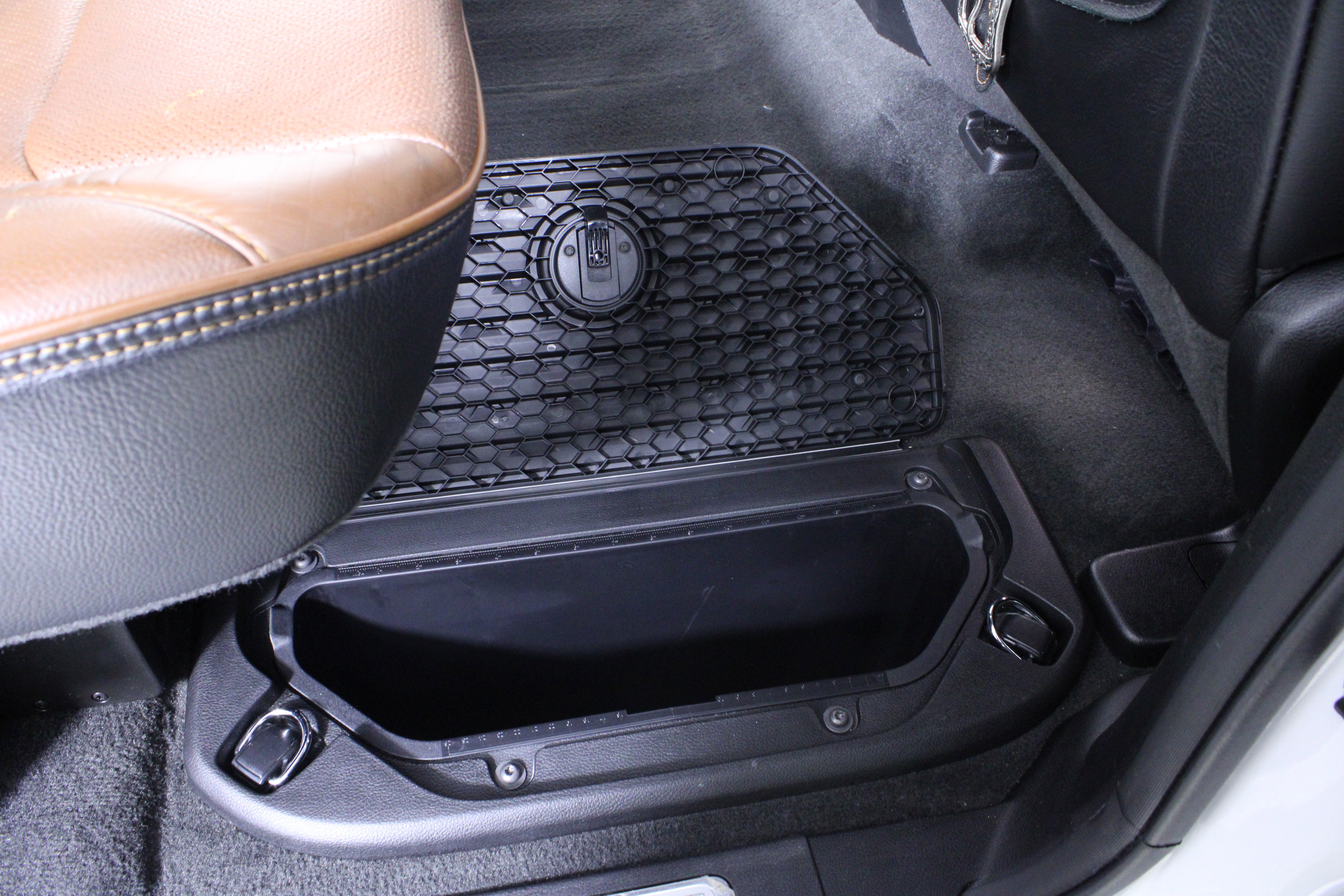 Used 2023 RAM 1500 Limited w/ Body Color Bumper Group image 19