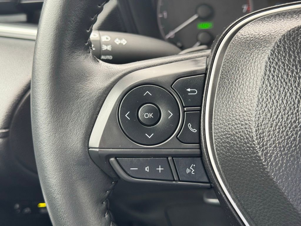 Certified 2025 Toyota Corolla Cross AWD Hybrid image 26