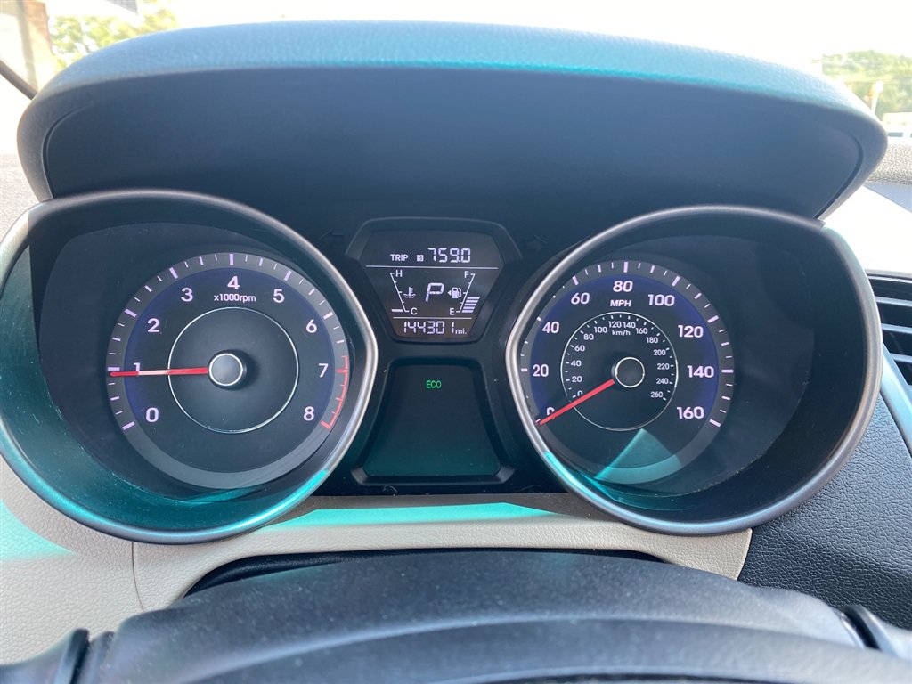 Used 2016 Hyundai Elantra SE FWD image 13
