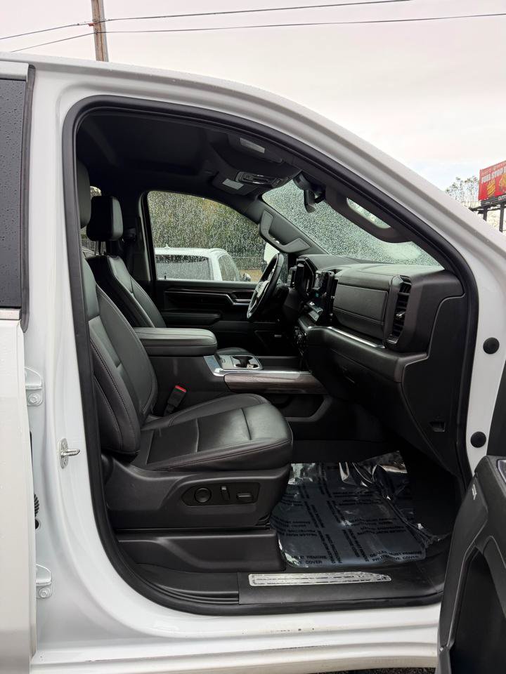 Used 2024 Chevrolet Silverado 2500 LTZ w/ LTZ Plus Package AWD/4WD image 20