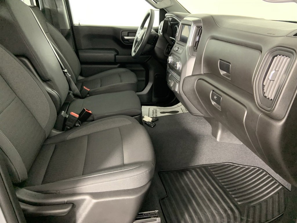 Used 2025 GMC Sierra 1500 Pro w/ Convenience Package image 17