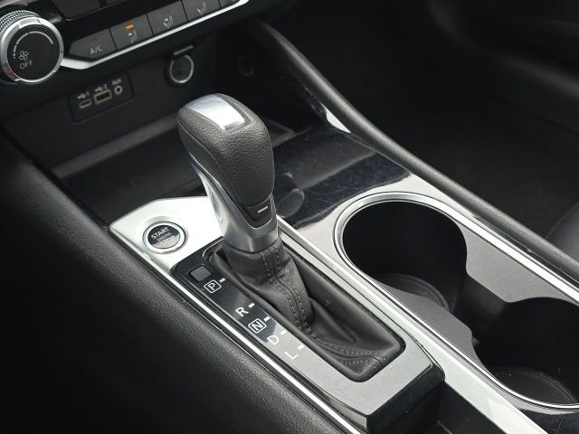Used 2024 Nissan Altima 2.5 SV FWD image 23