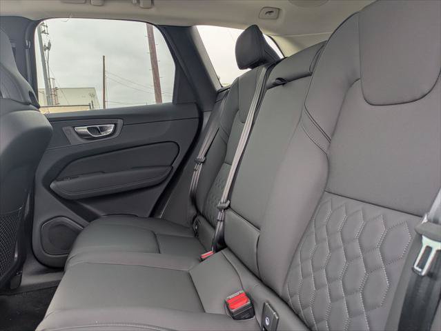 New 2026 Volvo XC60 B5 Plus w/ Climate Package PRO AWD/4WD image 12