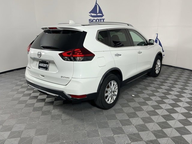 Used 2018 Nissan Rogue SV image 6