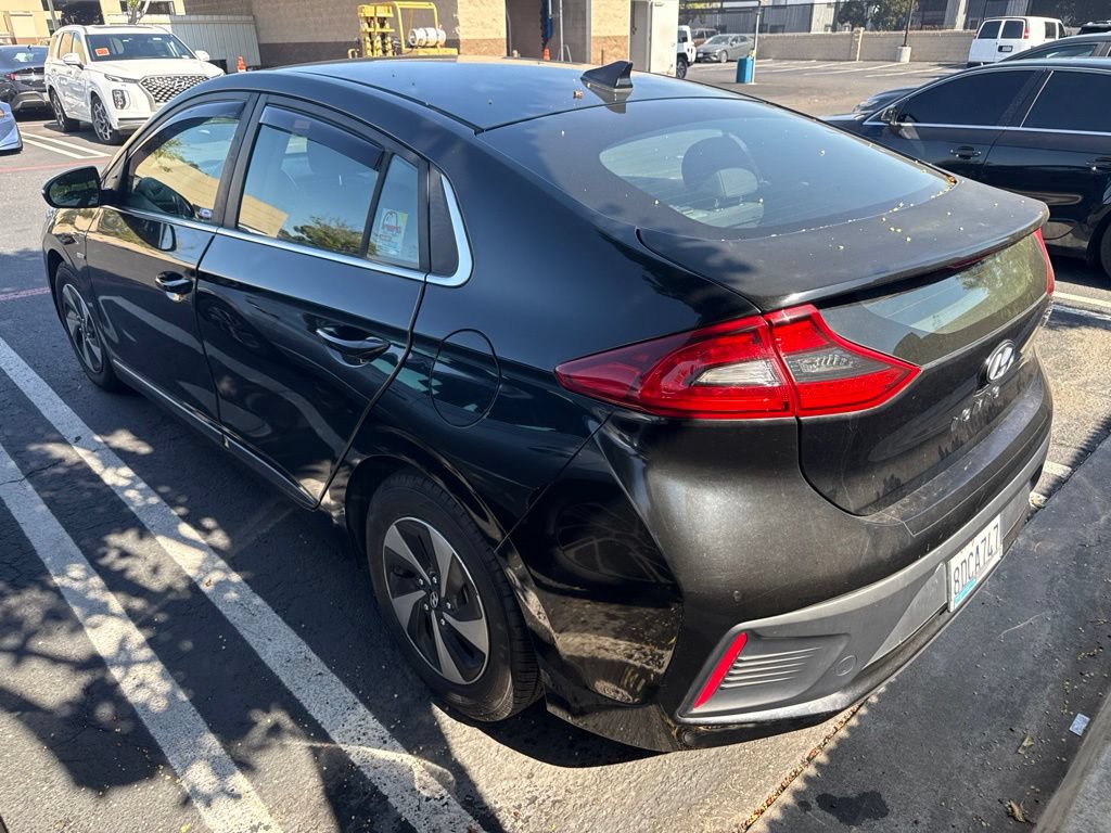 Used 2017 Hyundai Ioniq SEL FWD image 5