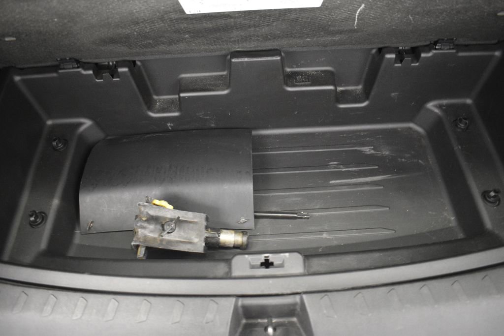 Used 2018 Chevrolet Traverse Premier w/ Redline Edition image 23