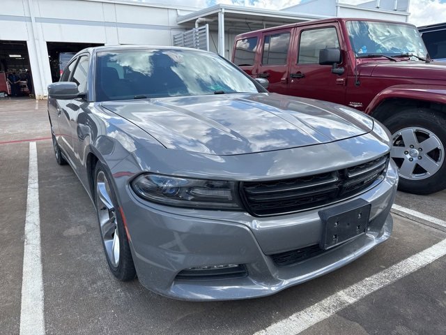 Used 2017 Dodge Charger SXT w/ Driver Confidence Group