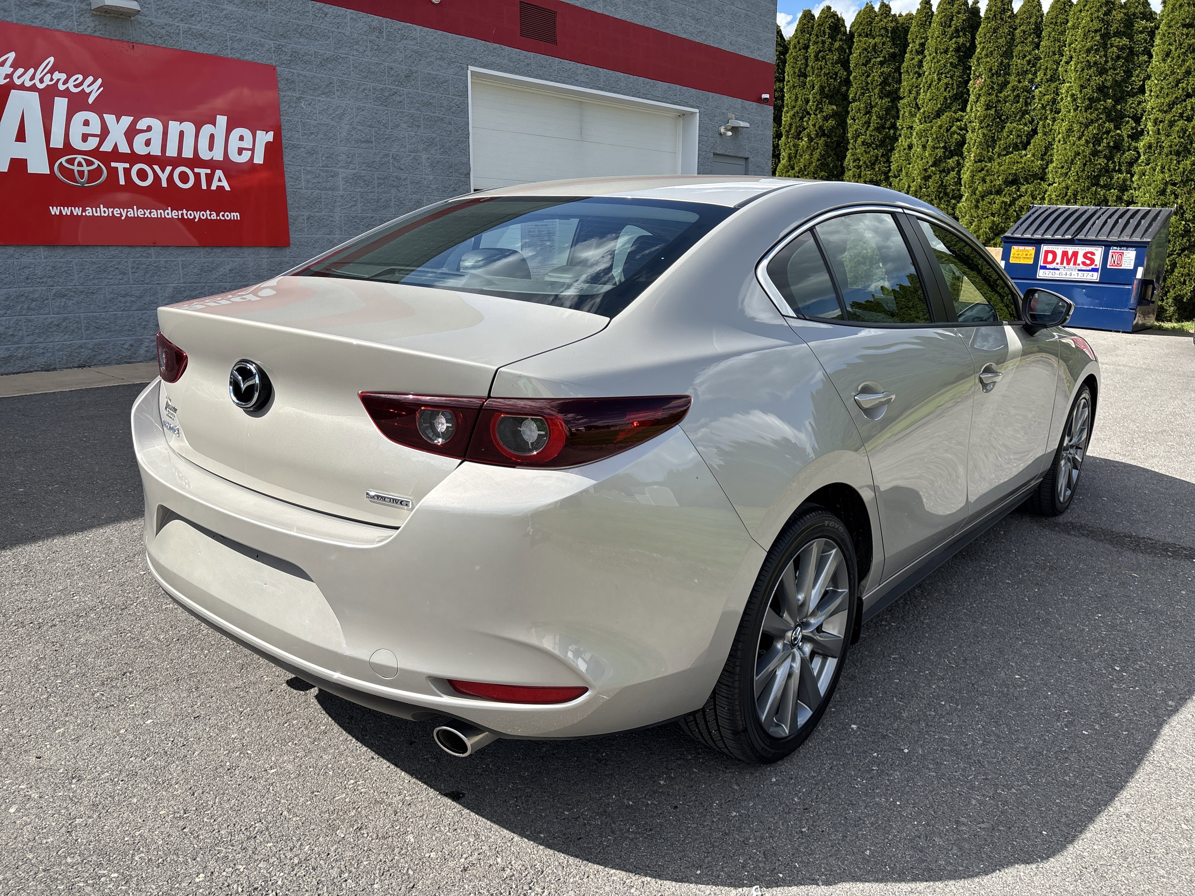 Used 2025 MAZDA MAZDA3 s FWD image 3