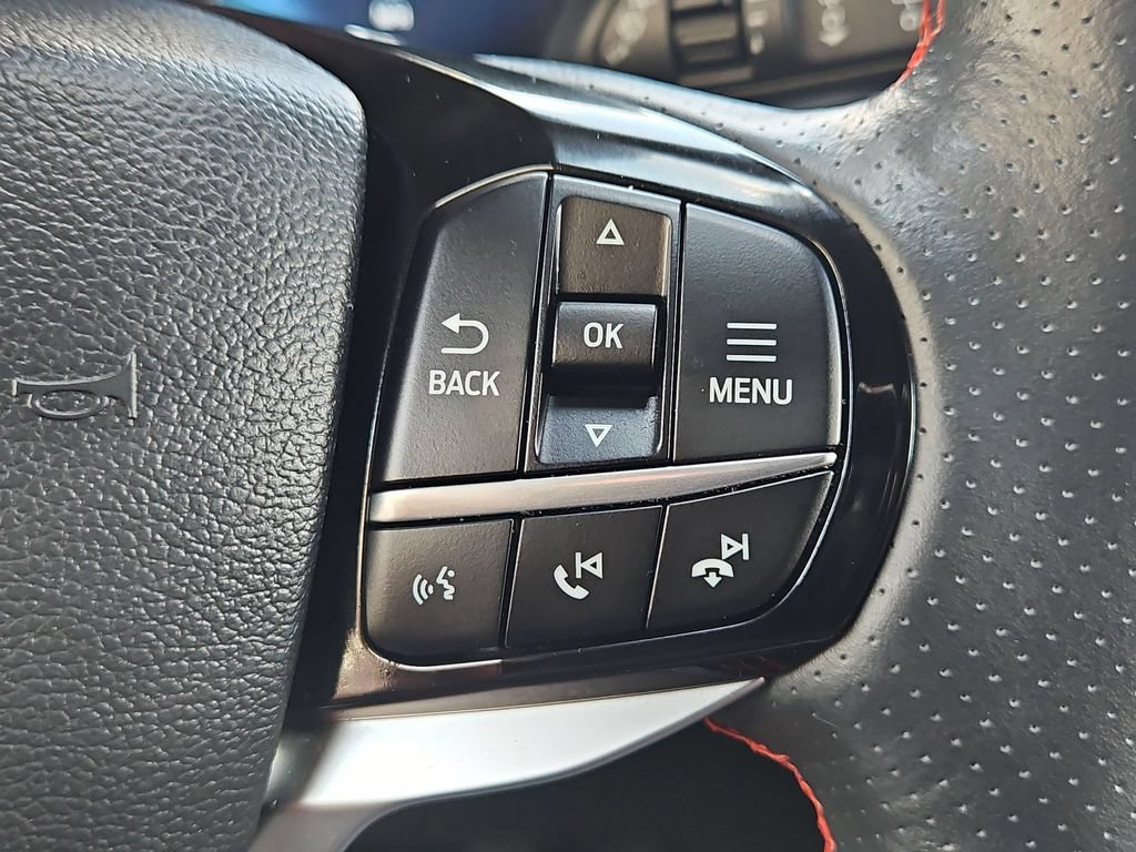 Used 2025 Ford Explorer ST-Line w/ ST-Line Street Pack AWD/4WD image 22