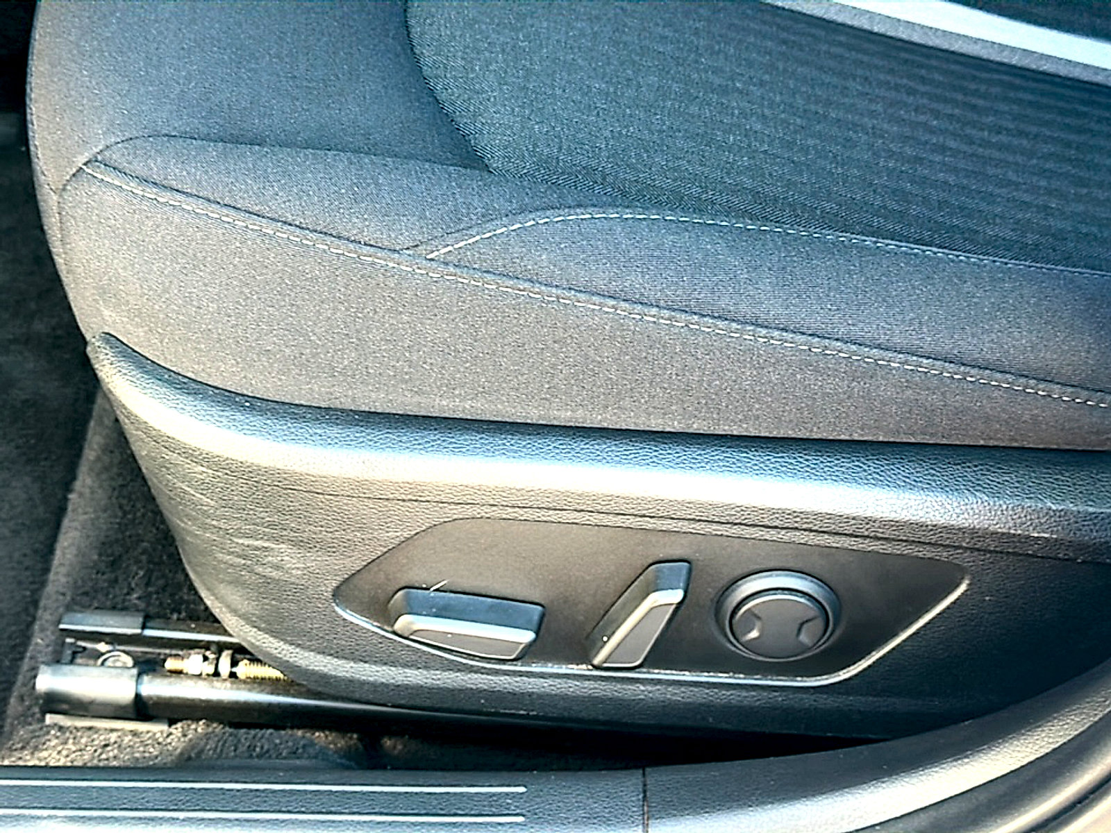 Used 2025 Hyundai Sonata SEL AWD/4WD image 15