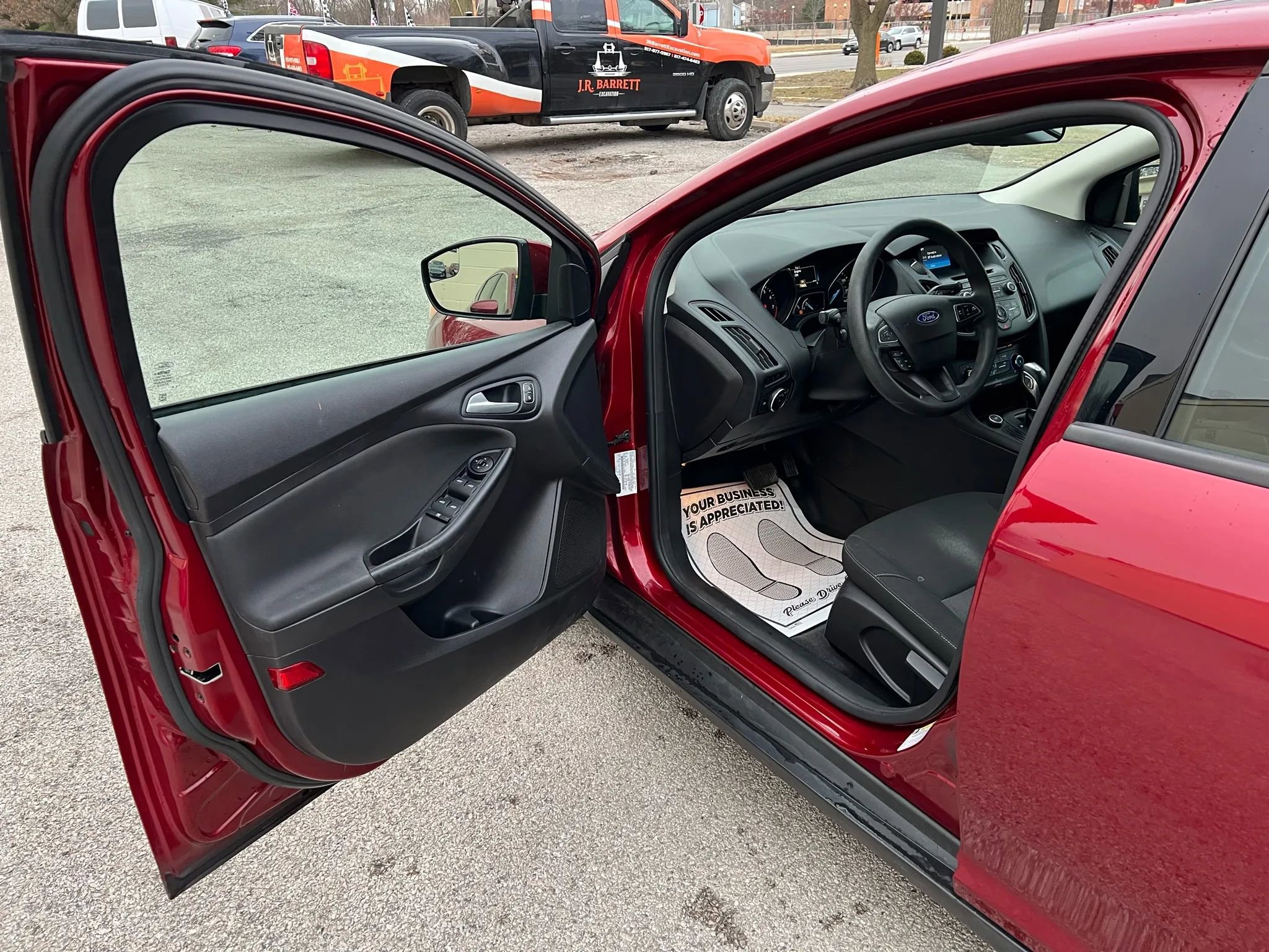 Used 2015 Ford Focus SE image 9