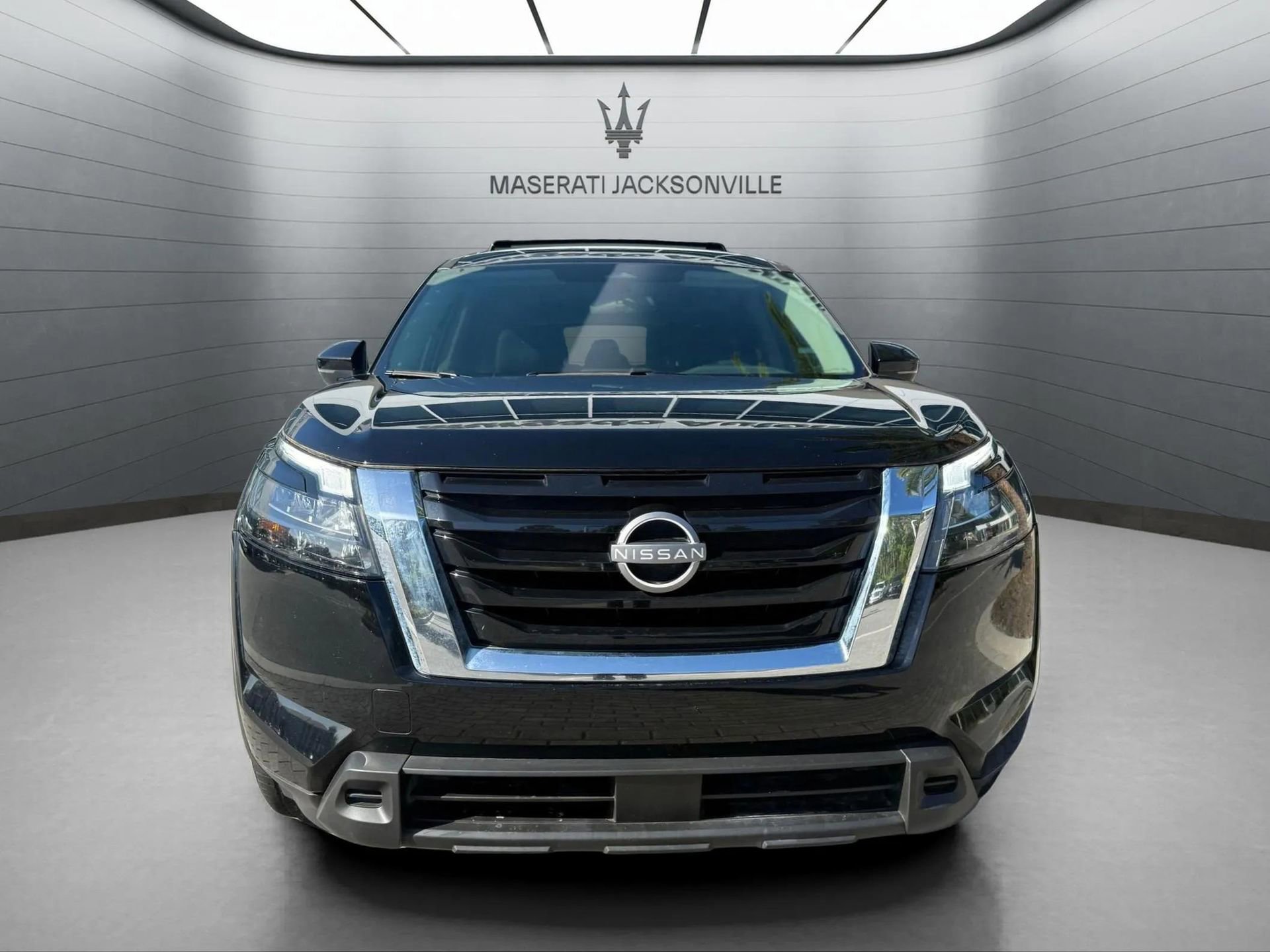 Used 2024 Nissan Pathfinder SV image 11