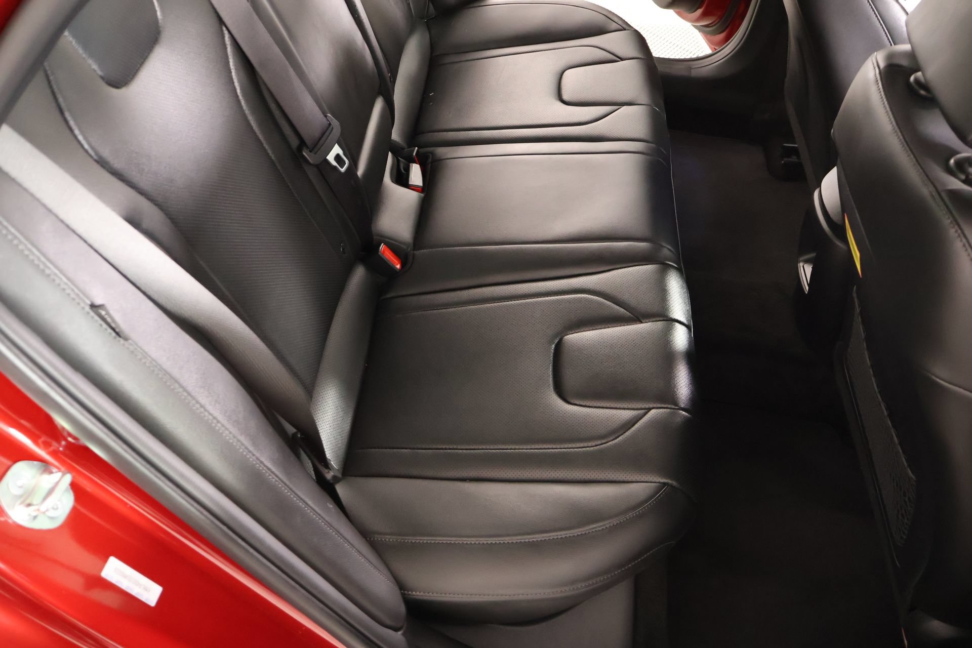 Certified 2025 Hyundai Elantra Limited FWD image 15